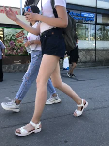 Candid Teen in Shorts Street Creepshots