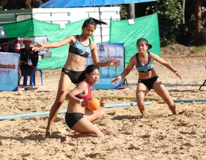 Thai candid volleyball girls