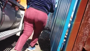 Super Fat Ass In Tight Sweatpants VPL OC ( BBW WARNING )