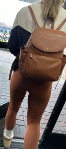Hottie at the UPS store with a nice tight ass in brown leggings