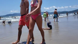 Brazillian beach creepshots, huge gallery of candid girls in swimsuits