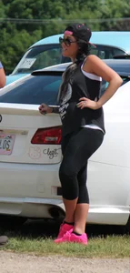 Candid girls in leggings and tights