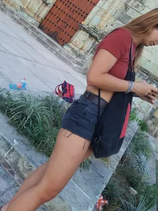 Nice girl in short shorts, nice cheeks