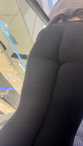 Shopping PAWG ass swallowed up in skintight leggings! (OC)