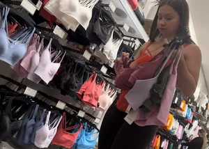 Bubble Butt LULU Employee