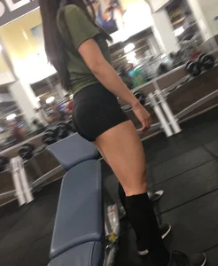 Girl with Muscular Legs in a Gym Hot Candid Photos