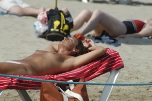 Sexy mature girls on Vilanova topless beach