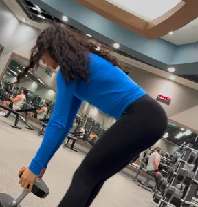 (GIFS) Petite Slim Thick Lebanese Bubble in Gym Sharks