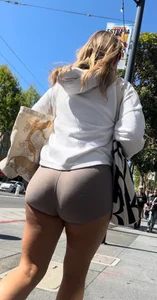 Jiggly college Pawg in tight booty shorts