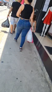 She is hot, Brazil