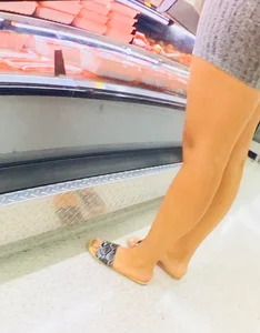 Latina Booty in Grey Spandex + VTL