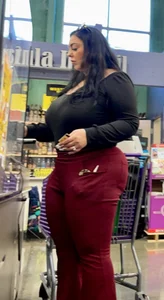 Fake thick Latina