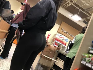 Nice Ass in Tights at the Supermarket Creepshot