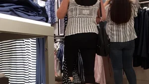 Thick girl shopping in tight jeans with a decent ass