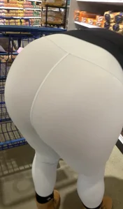 Berry thick gal  white leggings! (OC) few months old