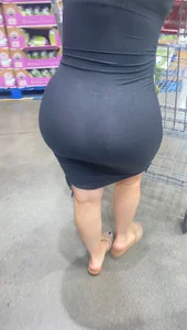 Sexy BBL Latina in tight dress VTL