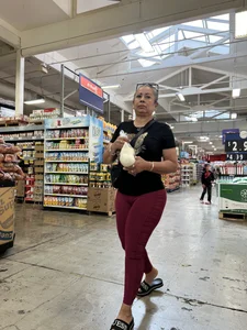 BANGER 10/10 GILF latina