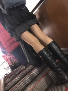 Subway Escalator Creepshots on Thin Legs in Pantyhose and Boots