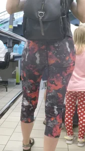 Skinny leggings in the store