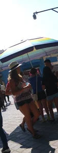 NICE GIRLS ON THE STREET