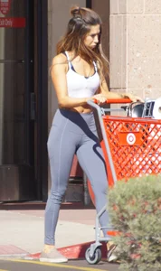 Candid girls in leggings and tights