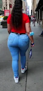 Awaitin 4 dose Jeanz 2 Bust Out