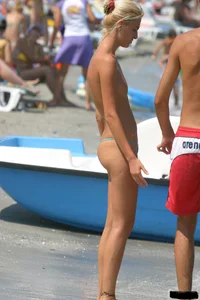 Sexy candid topless and nude beach girls