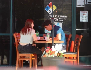 Big booty teen out to eat in tight jeans