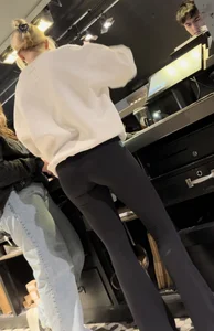 CandStop Mall Walking part 1 (various asses)
