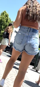 Cute Asian nice leg in shorts