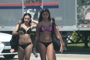 Various sexy Florida beach and bikini girls