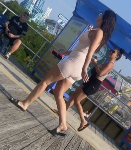 Pawg in sexy tan bodysuit on boardwalk(ALL OC)
