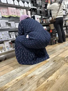 Not a fan of hijab but huge ass squat