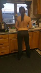 Hot Topless Girl in the Kitchen Creepshot