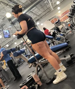 Thick bubble butt gym pawg