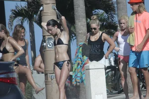 Even more hot and sexy bikini babes in Florida