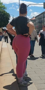 Thick fat German ass in pink leggings (OC, pics)