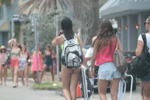 Sexy Florida beach bikini girls