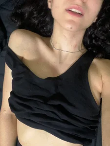Leaked erotic selfies of a cute girl