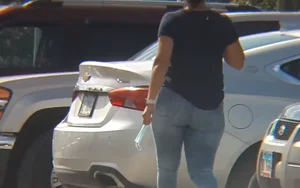 Big Mature Milf's Ass in Blue Jeans, Creepshot on the Parking Lot