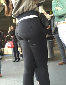 Girl in Tight Pants with Hot Booty City Candid