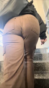 Sassy blonde gets her nice ass capped in gym (OC)