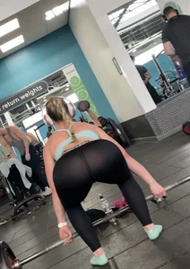EXTREME see through leggings showing thong at the gym