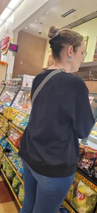 Cute milf at grocery store (face shots)