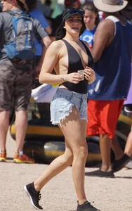 Salt River Tubing girls