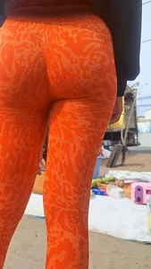 Slim latina perfect body in orange leggings [oc]