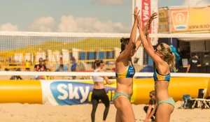 Beach volleyball babes in bikinis