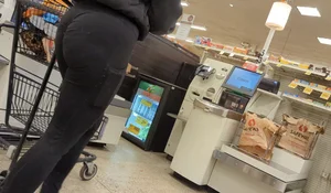 Phat ass at self checkout  / Not OC