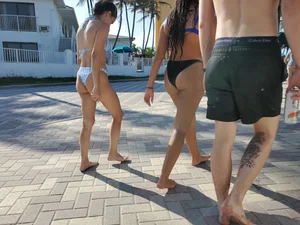 Hot Florida girls