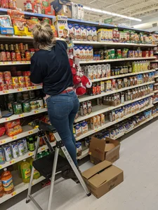 Thick Latina Restock @ Wally